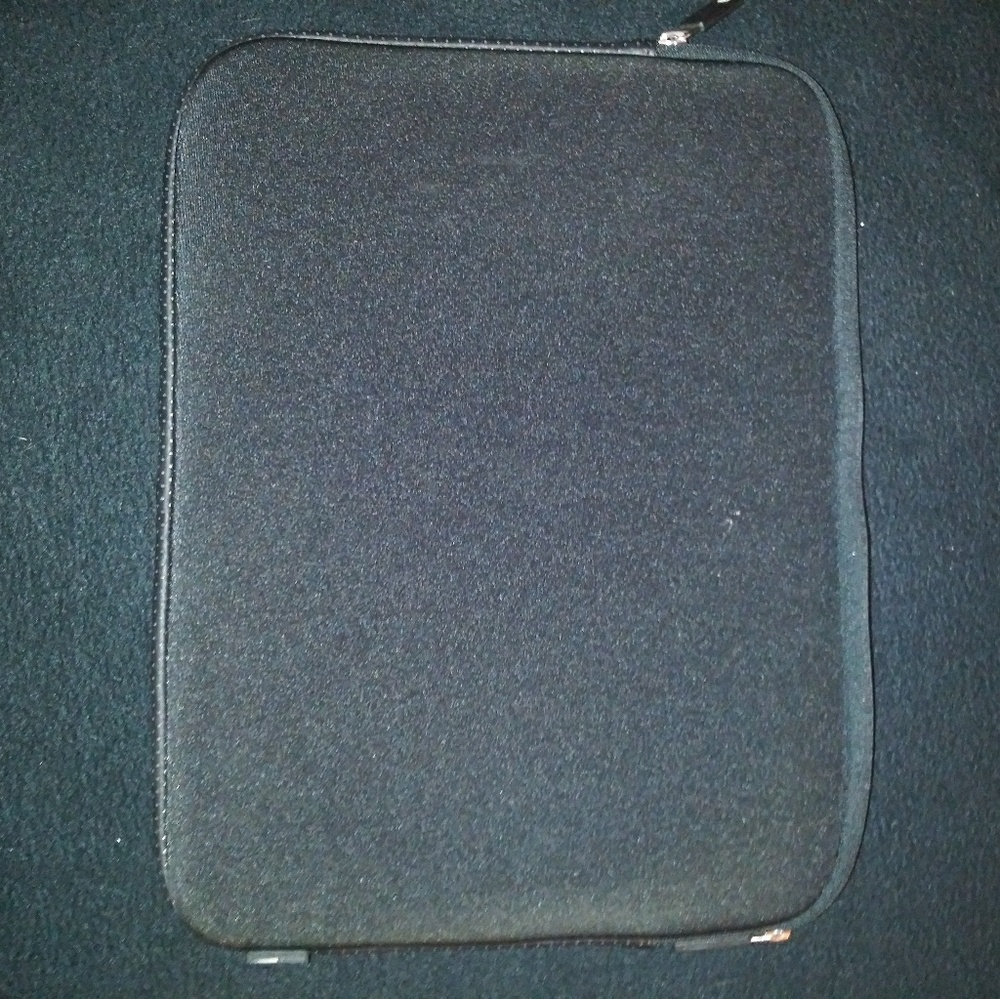 Incase Mac Book Pro Sleeve